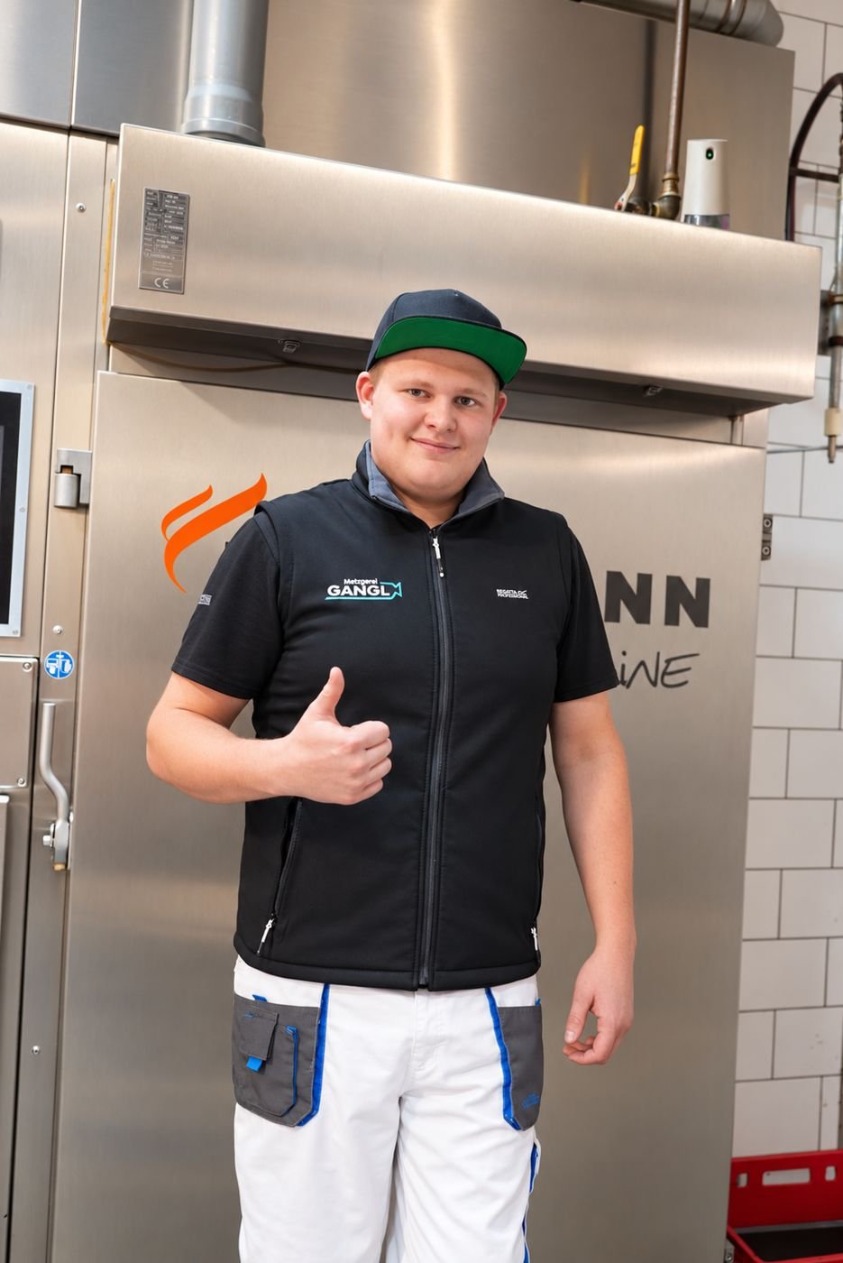 Mitarbeiter der Metzgerei Gangl in der Produktion
